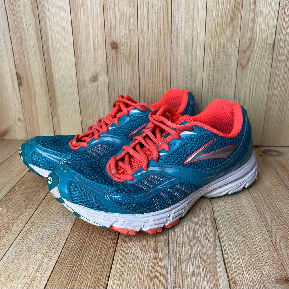 Brooks launch Caribbean Womens Running Shoe